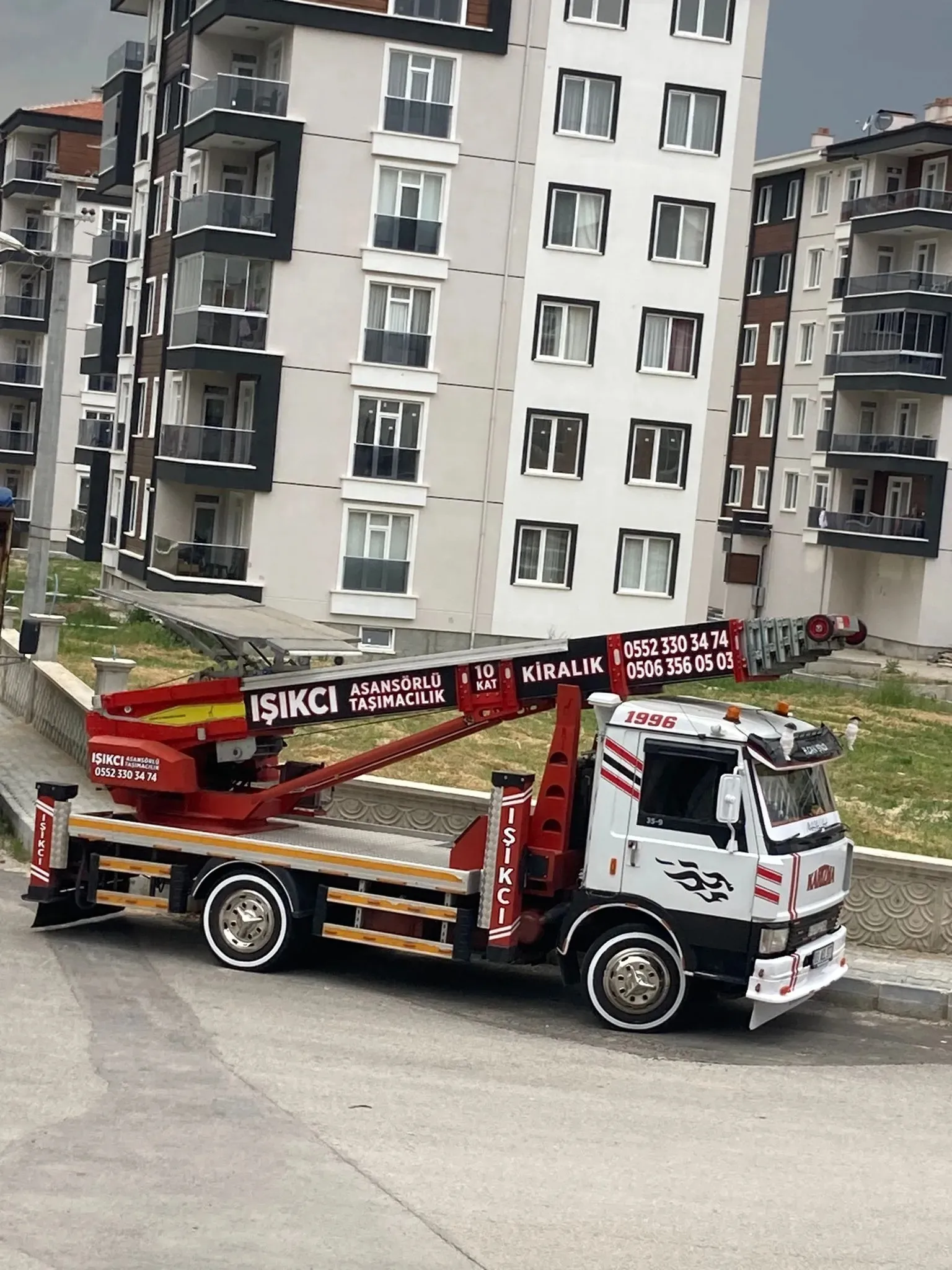 Sandıklı Mobil Asansör